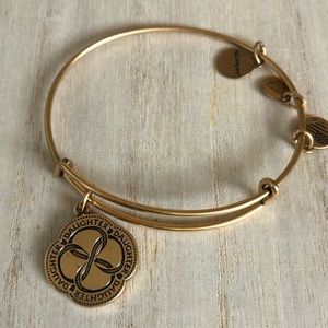 Daughter “Infinite Love”